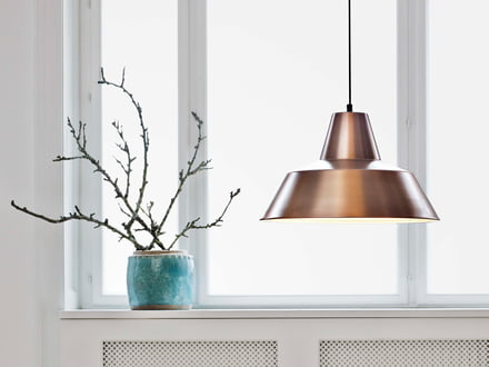 The Workshop Lamp by Made by Hand is an industrial lamp that combines elegant design with sophisticated illumination.