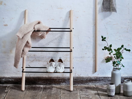 Stick shoe rack made of oiled ash / black by Norrmade