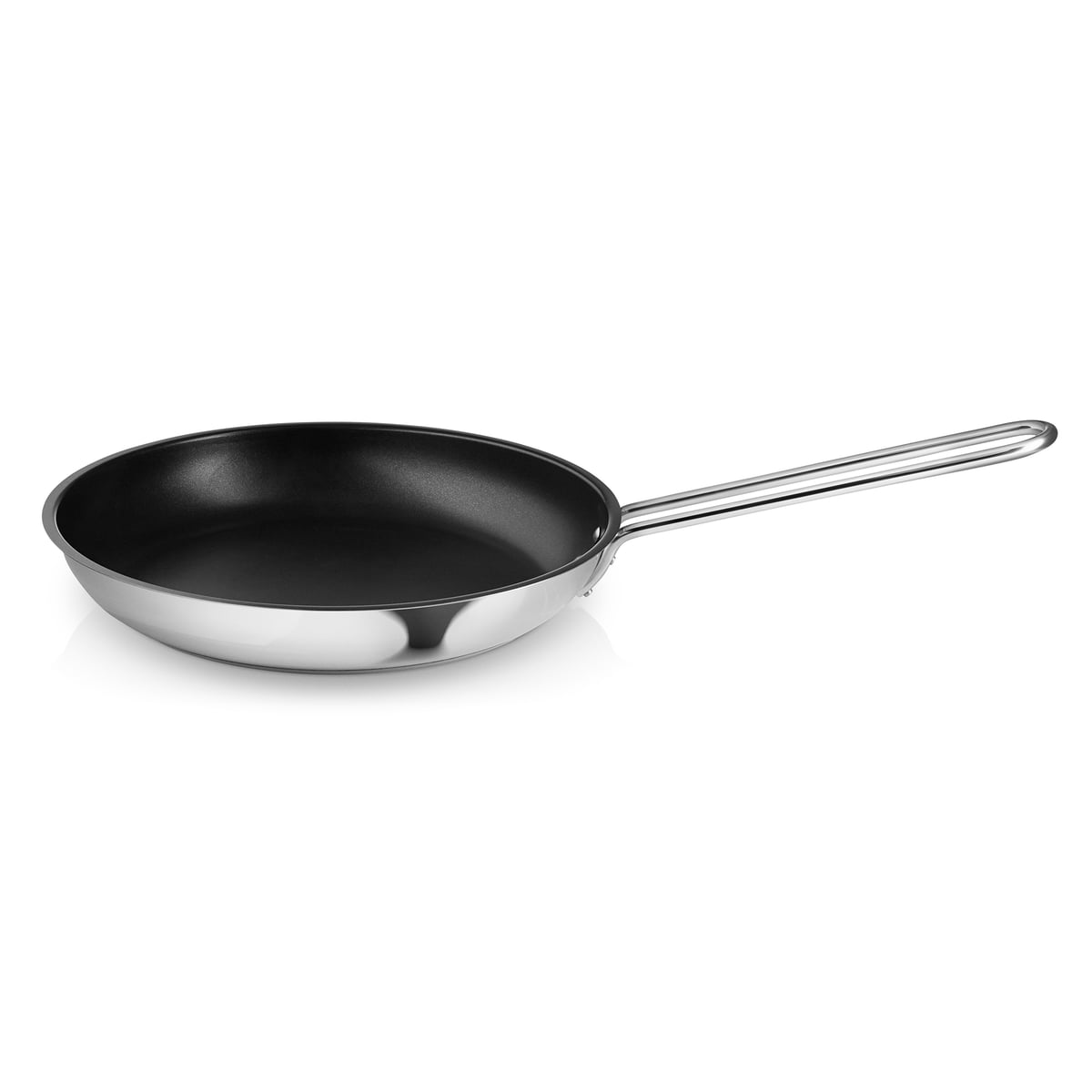 Frying pan made of stainless steel by trio