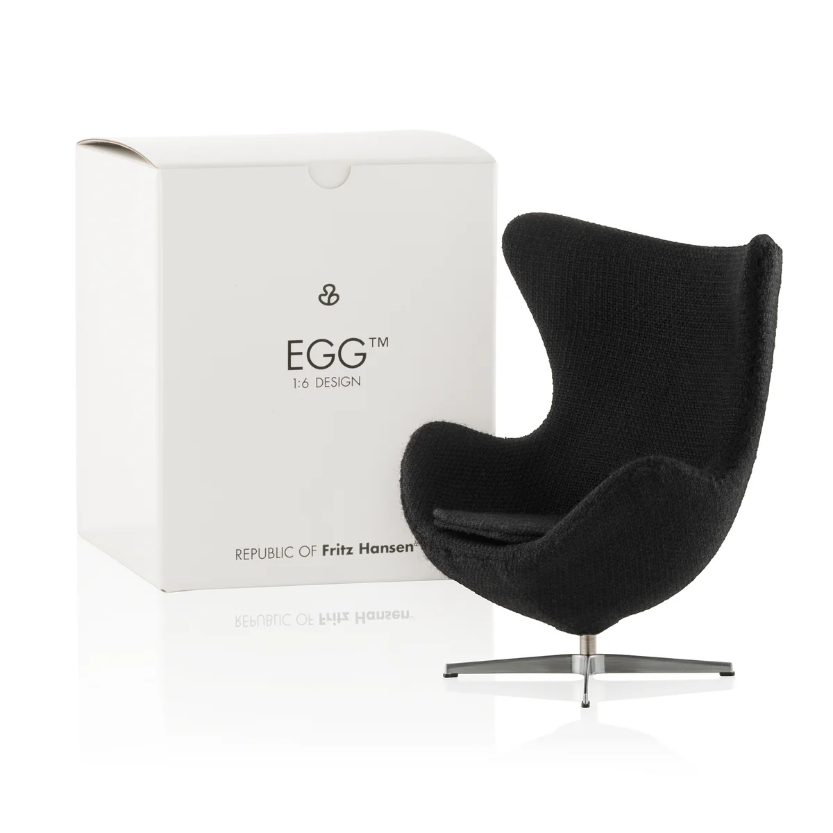 Miniature Egg Chair by Fritz Hansen | Connox