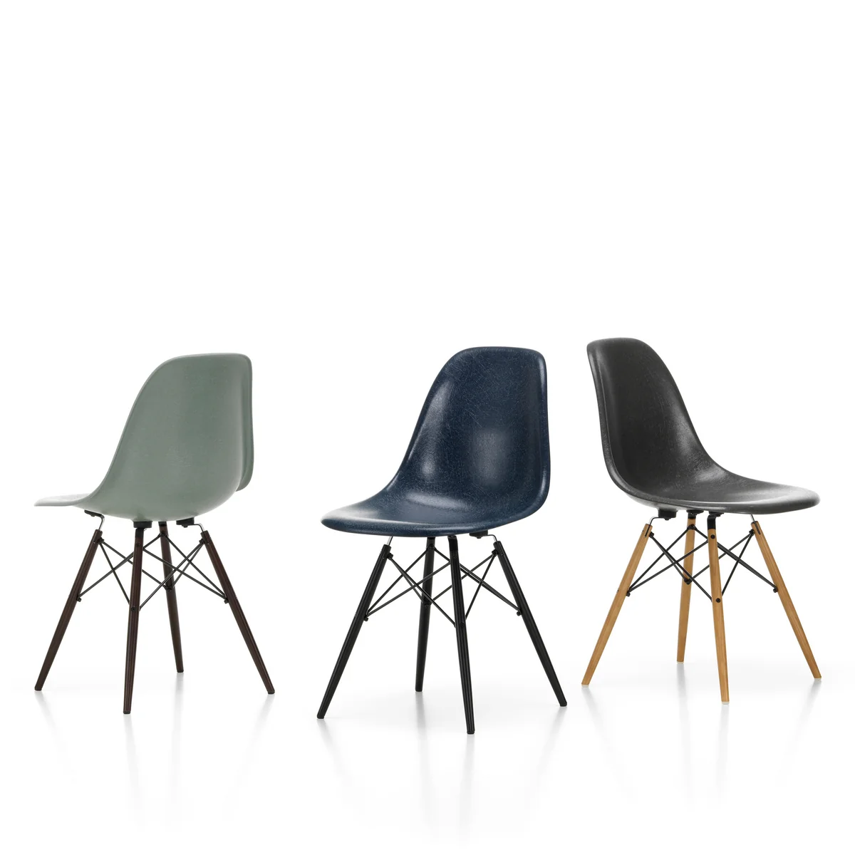 Vitra - Eames fiberglass side chair dsw | Connox