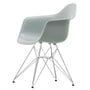 Vitra - Eames Plastic Armchair DAR RE, chrome-plated / light gray (felt glides basic dark)