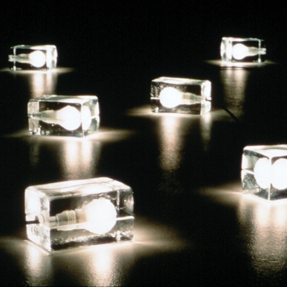DESIGN HOUSE stockholm/ブロックランプ/MOMA Design House Stockholm/ブロックランプ Block Lamp 照明<br