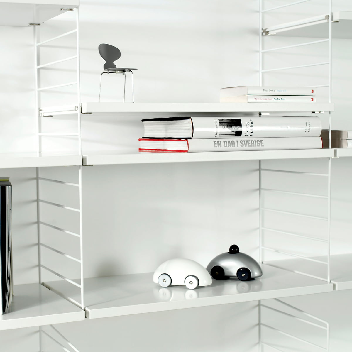 String Bedroom Floor Shelving System C String Furniture, White / White