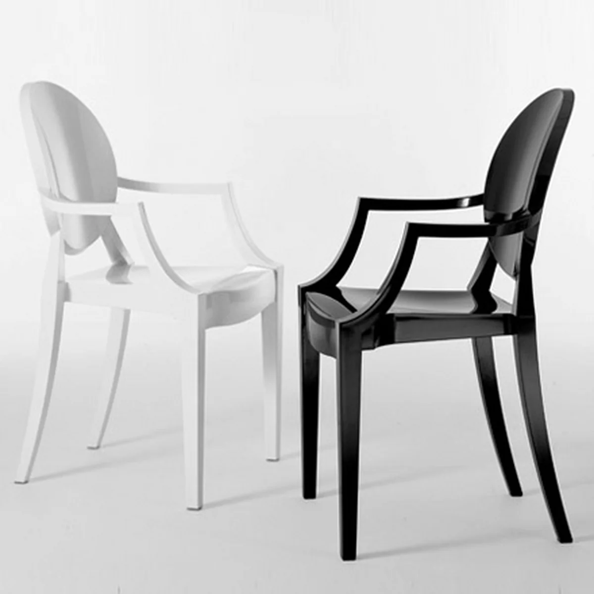 【Yo He 】Kartell ルイ・ゴースト シングルチェアクリア ルイゴースト｜ トーヨーキッチンスタイル公式オンライン