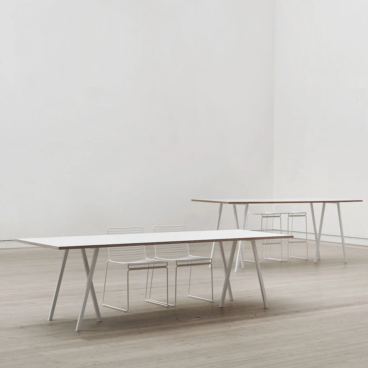 Loop Stand table | HAY | Shop