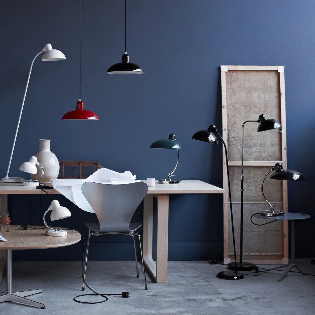 Fritz Hansen - KAISER idell 6631-P pendant lamp | Connox