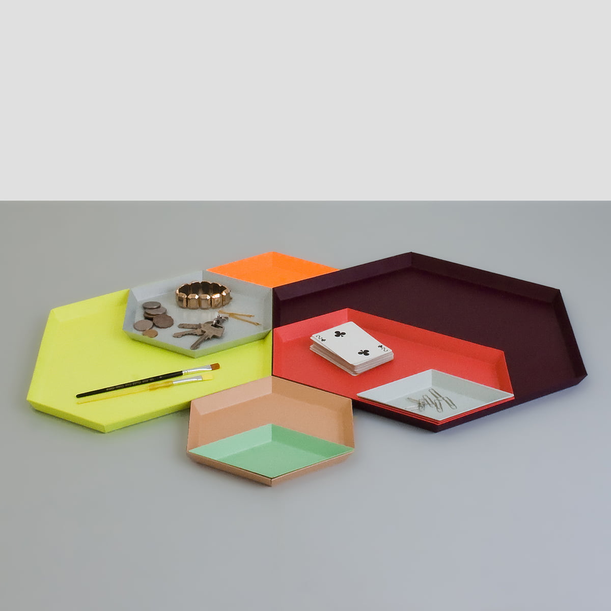 Buy the Kaleido Tray by Hay online