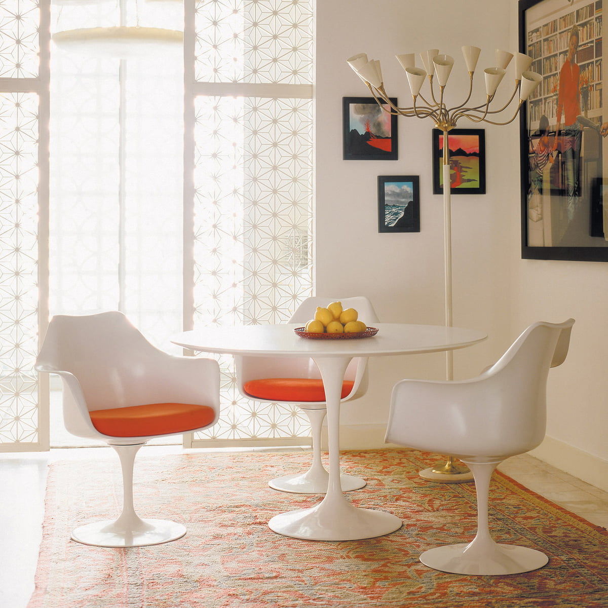 Knoll tulip outlet table