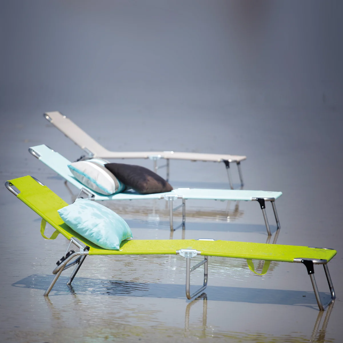 Fiam - Three-leg Aluminium Lounger Amigo