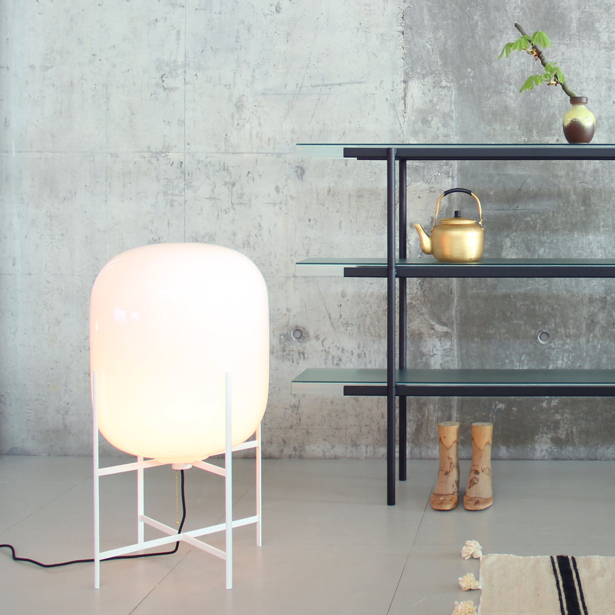 Notebook Jasje Smaak The Oda lamp by Pulpo in the interior design shop