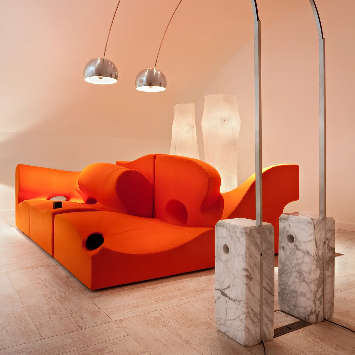 FLOS(フロス)　ARCO LED FLOS(フロス) ARCO LEDアルコ LED|カッシーナ・イクスシー 公式