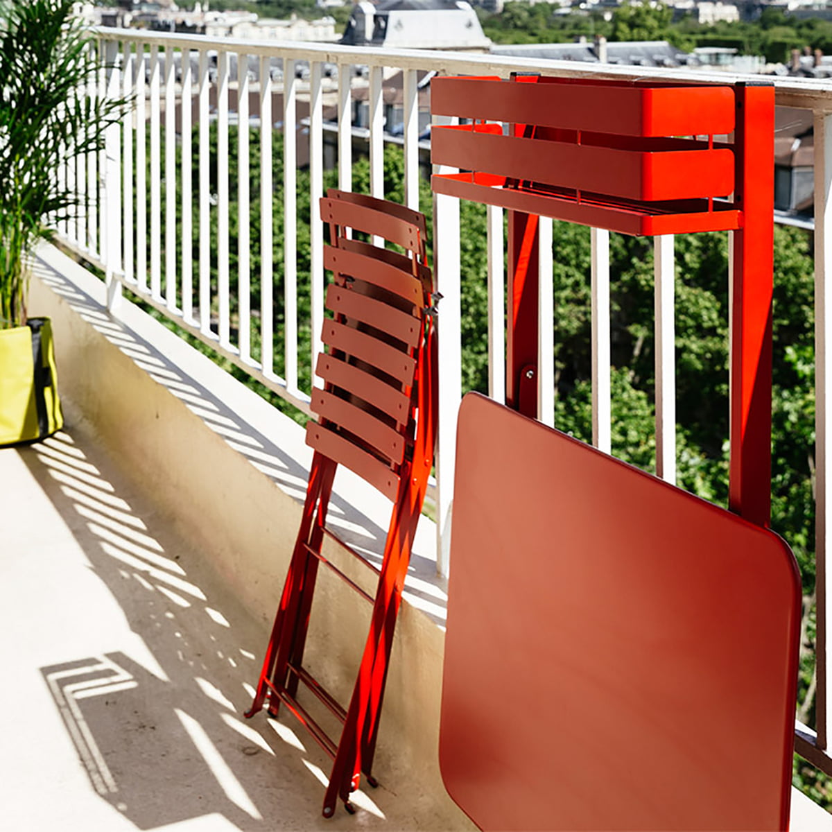 Bistro balcony table by fermob in the shop Balkonbord
