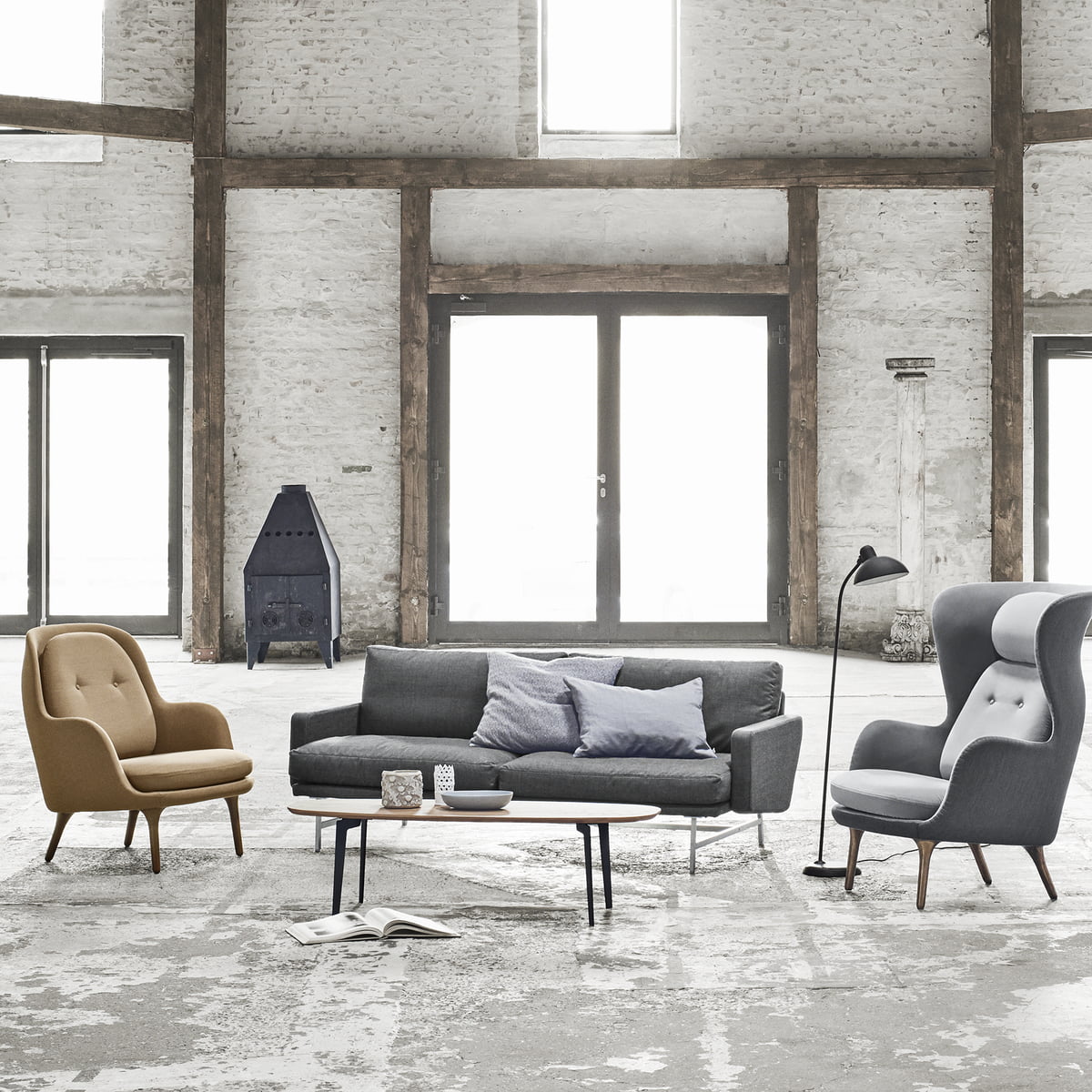 Join FH 61 coffee table by Fritz Hansen in