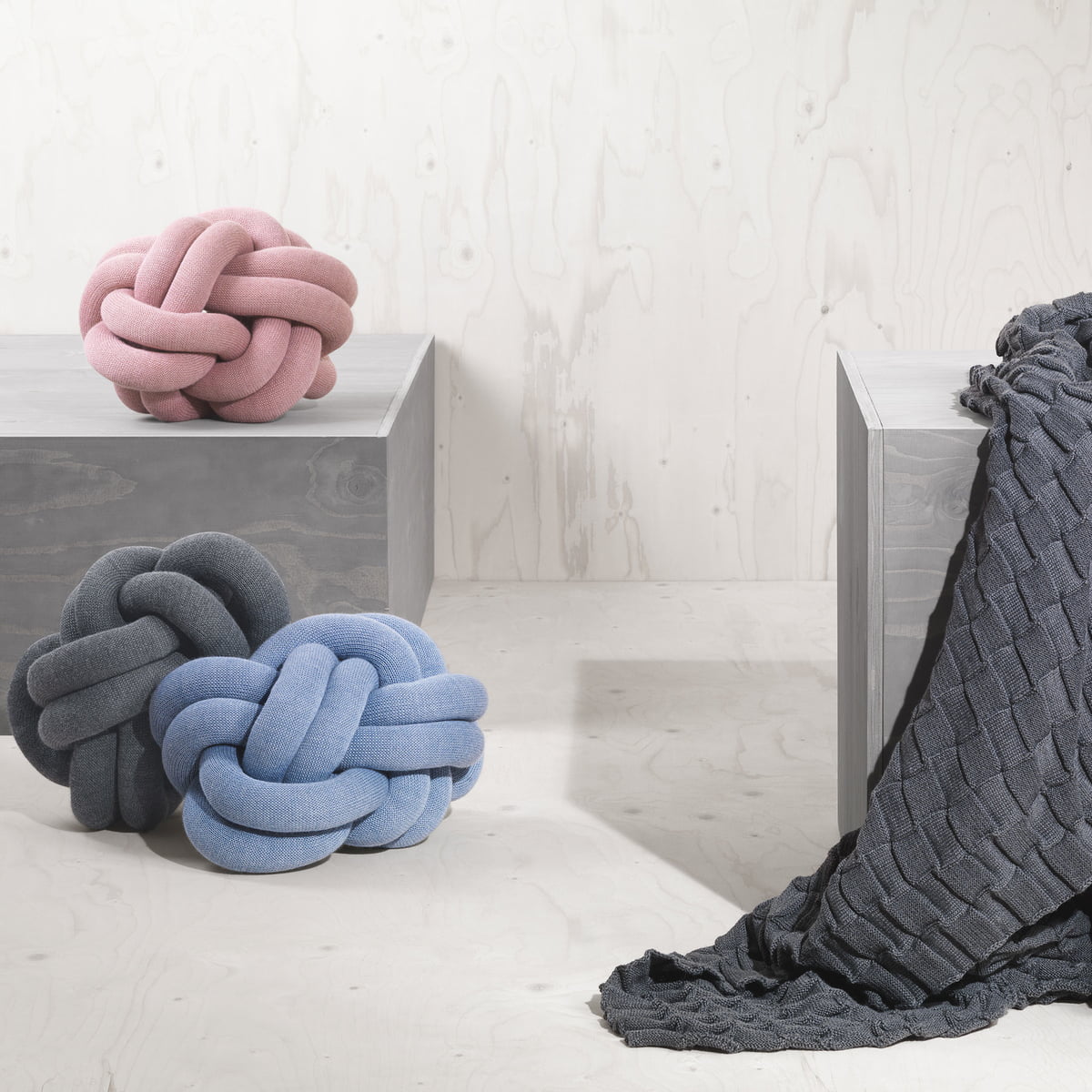 Design House Stockholm - Knot Cushion | Connox