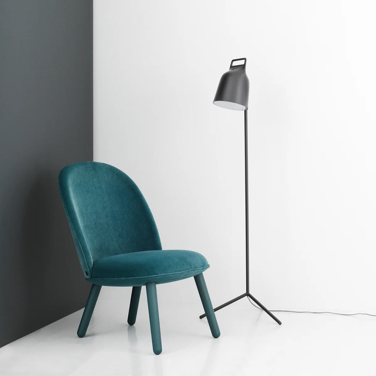 Stage Floor lamp with Ace Lounge Chair Velour
