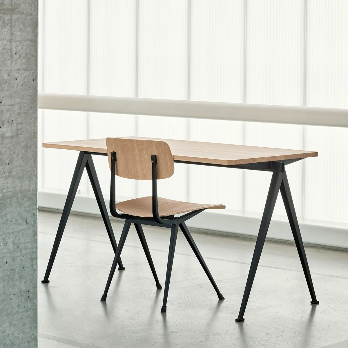 HAY │ PYRAMID DESK HAY - Pyramid desk | Connox