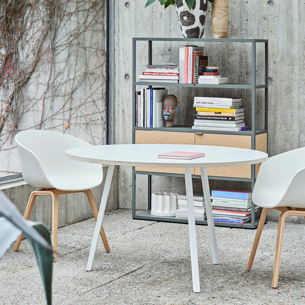 The round Loop Stand table by Hay in the shop