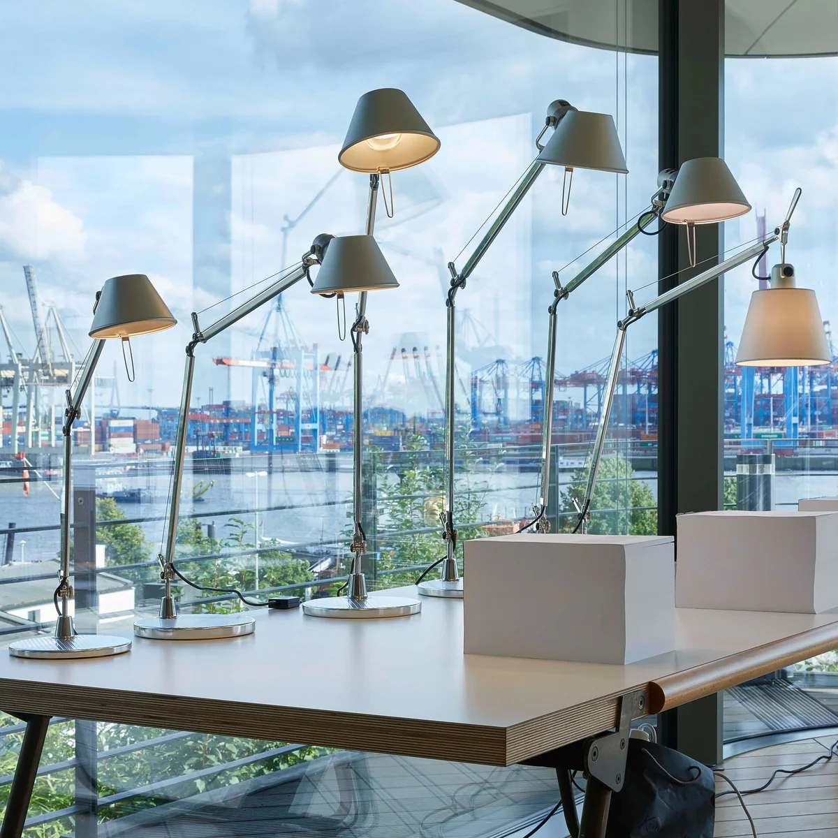 Artemide - Tolomeo tavolo led table lamp | Connox
