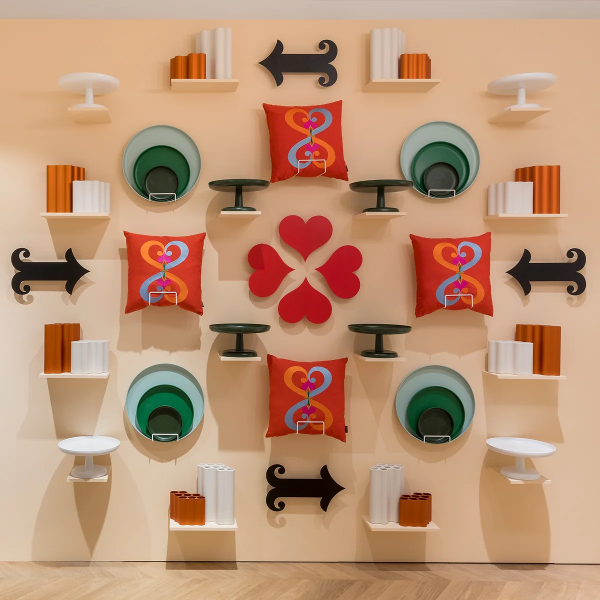 Vitra ヴィトラ ハート　l Wall Relief vitra-red-little-heart-metal-