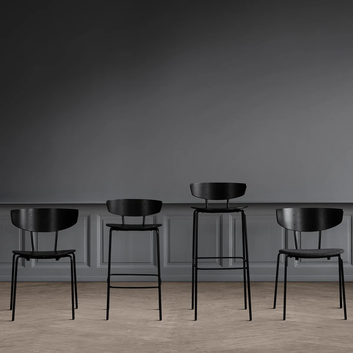 Ferm Living Herman Stool ブラック/クローム Ferm Living Herman Stool / ファームリビング ハーマンスツール