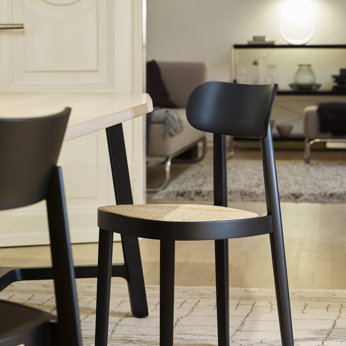 Thonet - 118 Chair | Connox