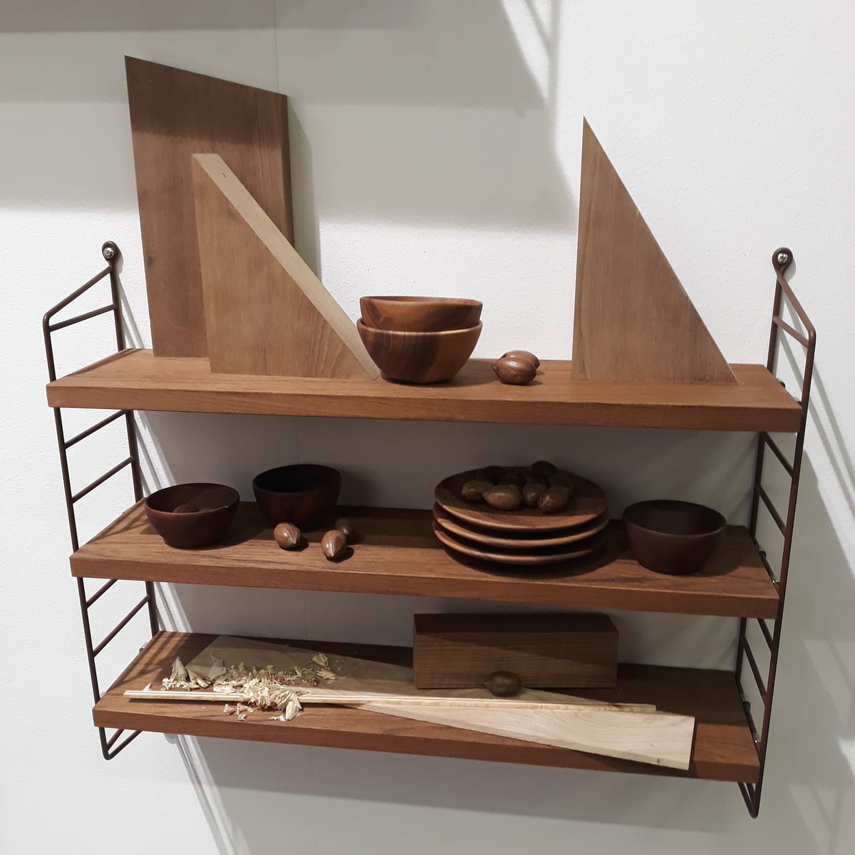 Buy the String Pocket shelf | Connox Shop