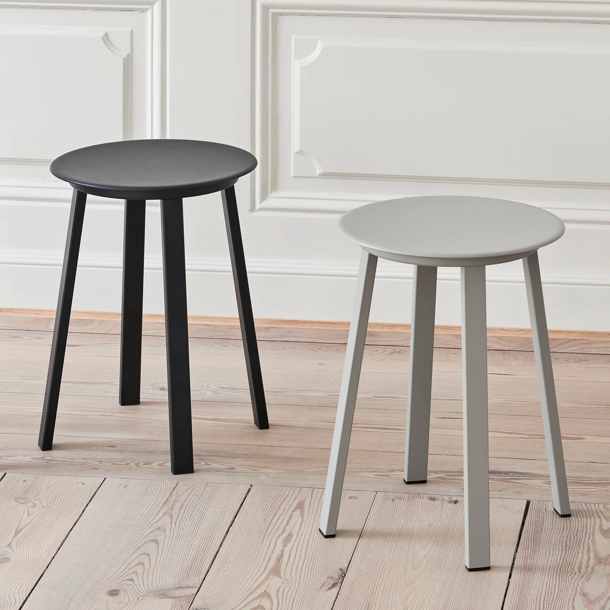 HAY REVOLVER STOOL グレー Revolver Stool, Bar Height – Design Within Reach