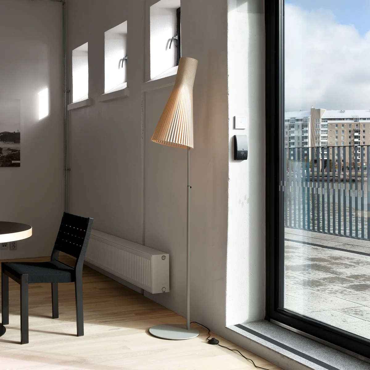 Secto 4210 floor lamp by Secto in birch
