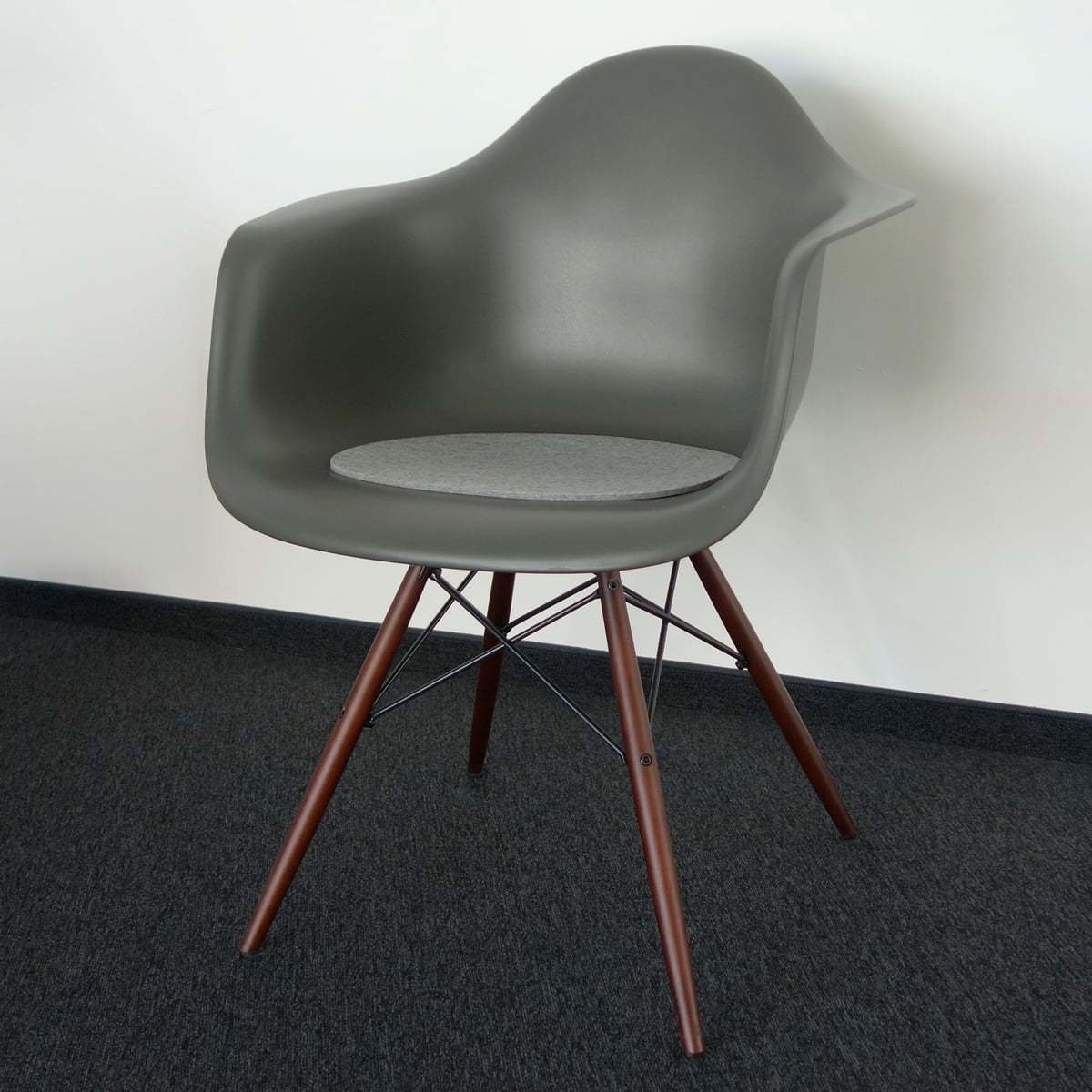Seat Cushion Felt Cushion For Eames Plastic Arm Chairs (DAR DAW), DAX Parkhaus  Berlin
