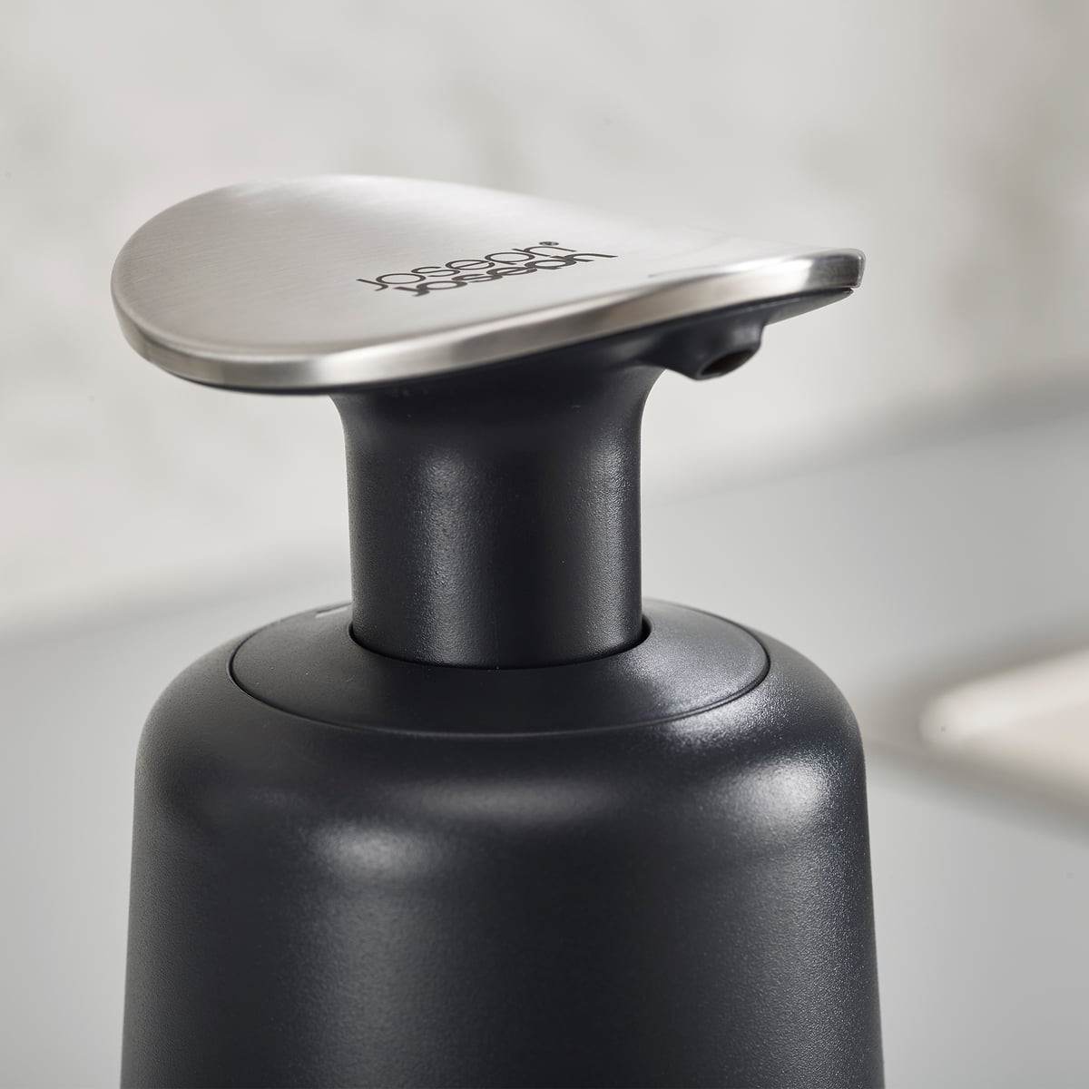 Terugbetaling Resoneer landinwaarts Joseph joseph - Presto hygienic soap dispenser | Connox