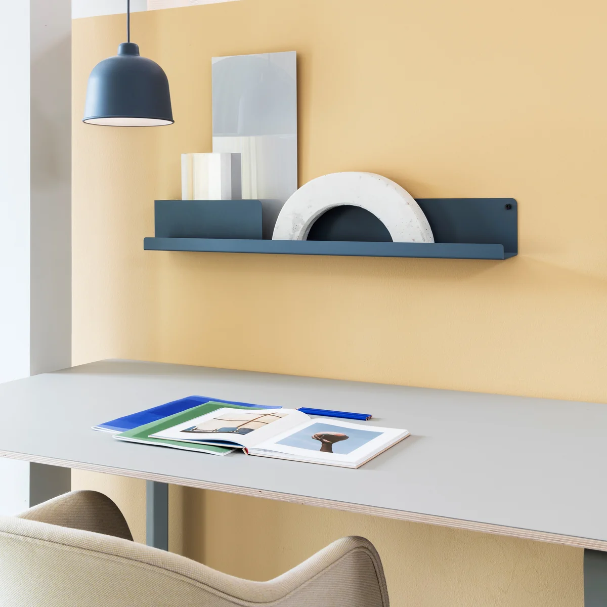 Muuto - Folded Shelve, large | Connox