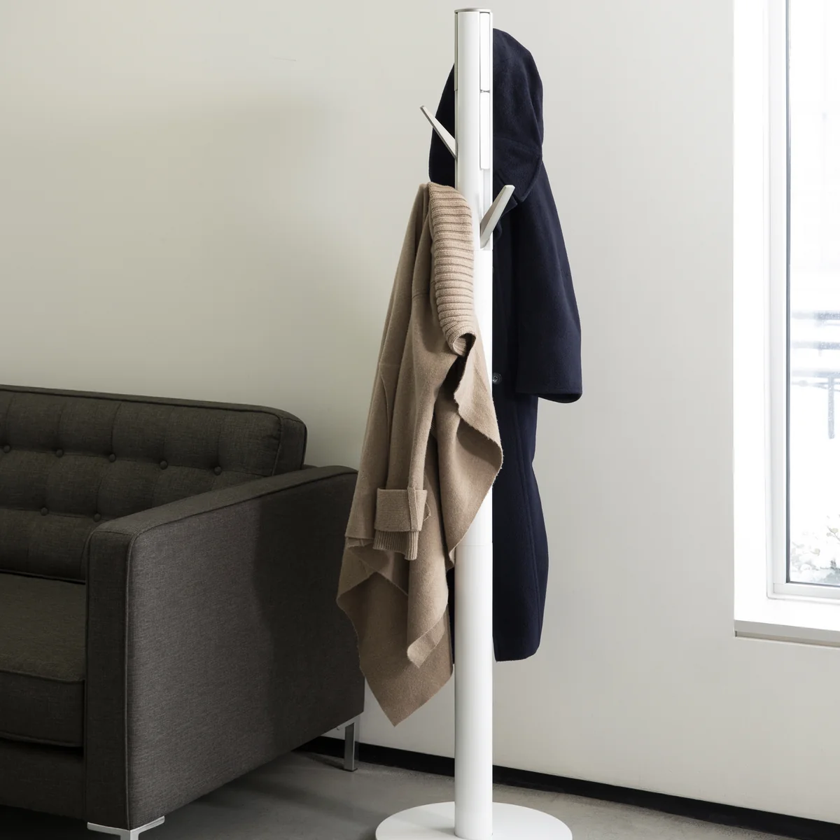 Flapper Coat Stand by Umbra | Connox
