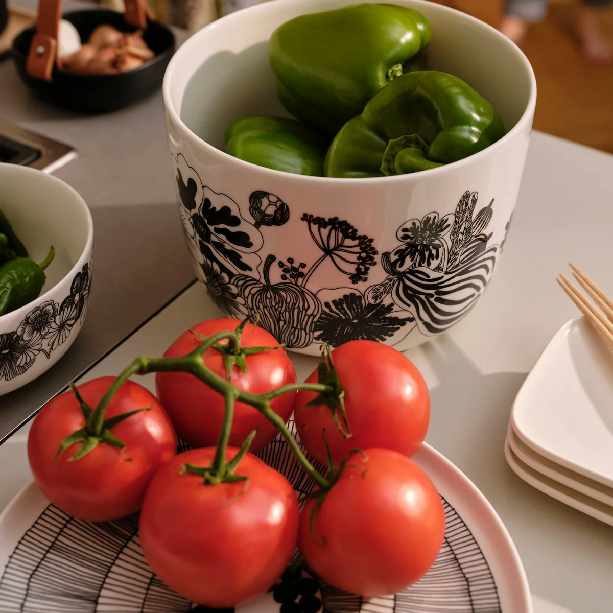 Marimekko - Oiva Siirtolapuutarha plate Ø 25 cm | Connox