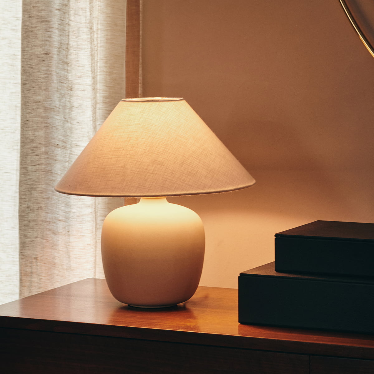 Audo - Torso Table lamp | Connox | Arbeitswesten