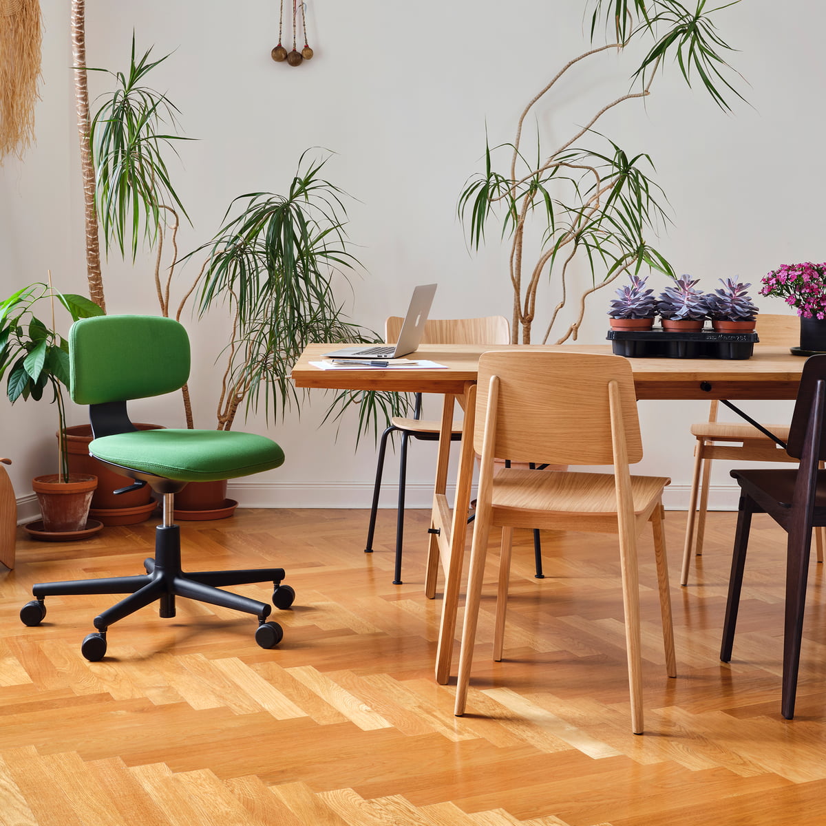 zonne Banket bitter Vitra - Rookie Office chair | Connox