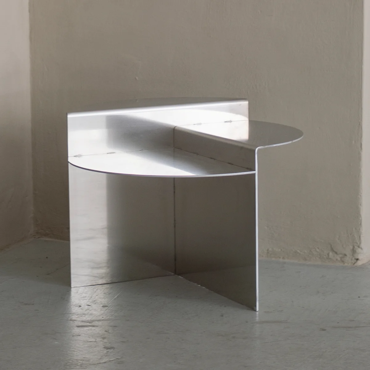 Frama - Rivet Side table | Connox