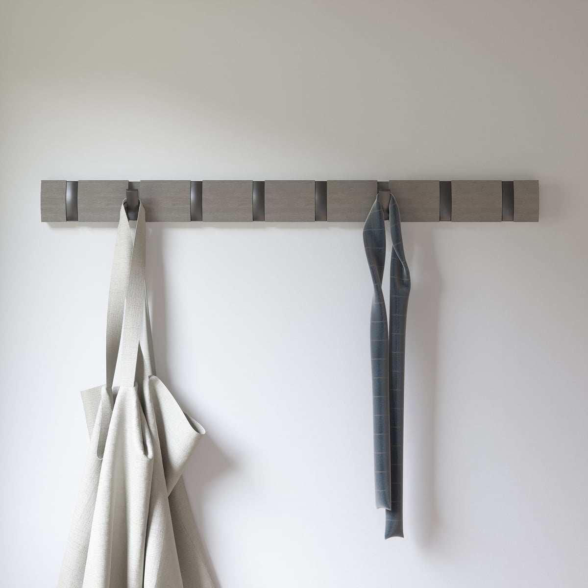 Umbra : Design white wall-mounted flip-down hooks