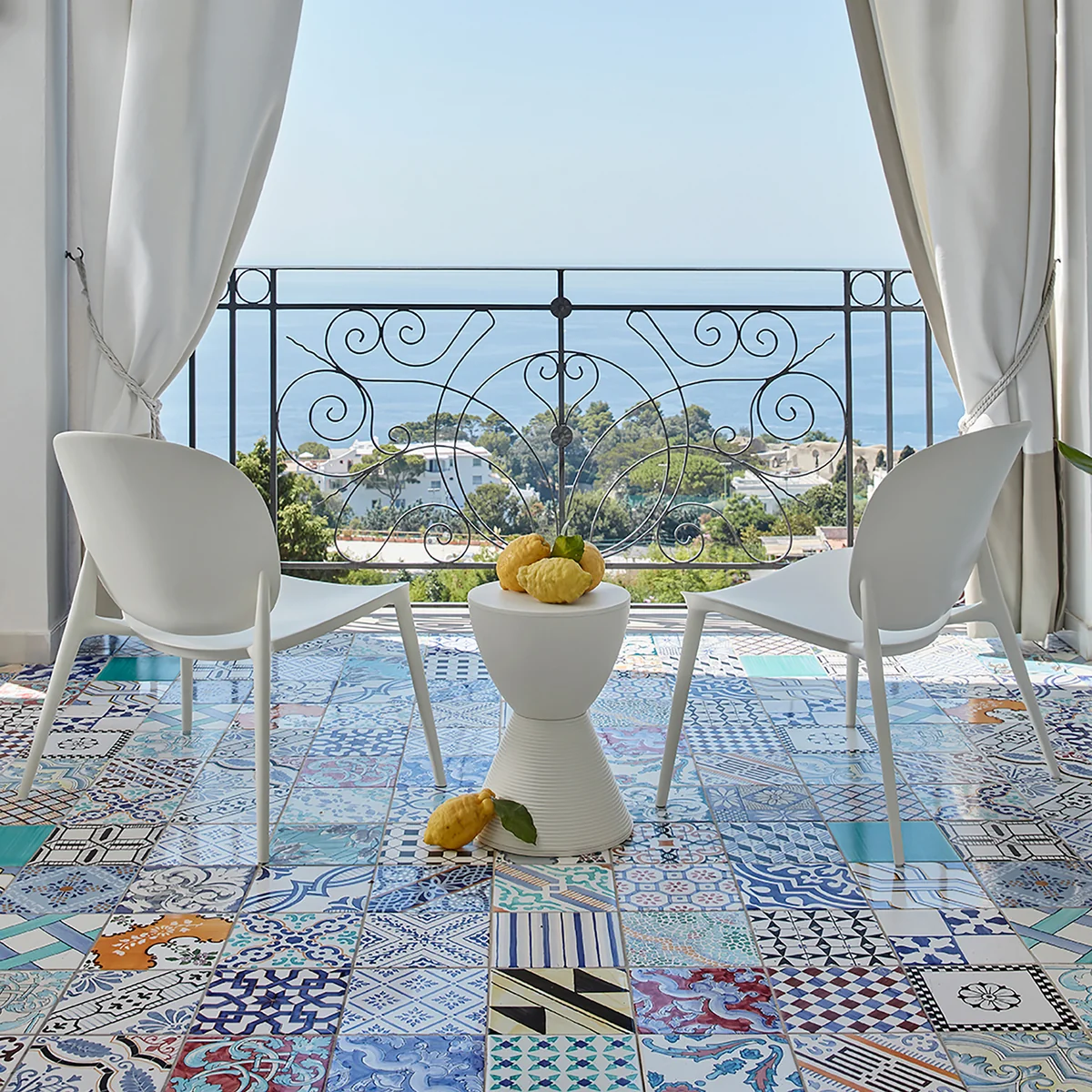 Kartell - Prince aha stool | Connox