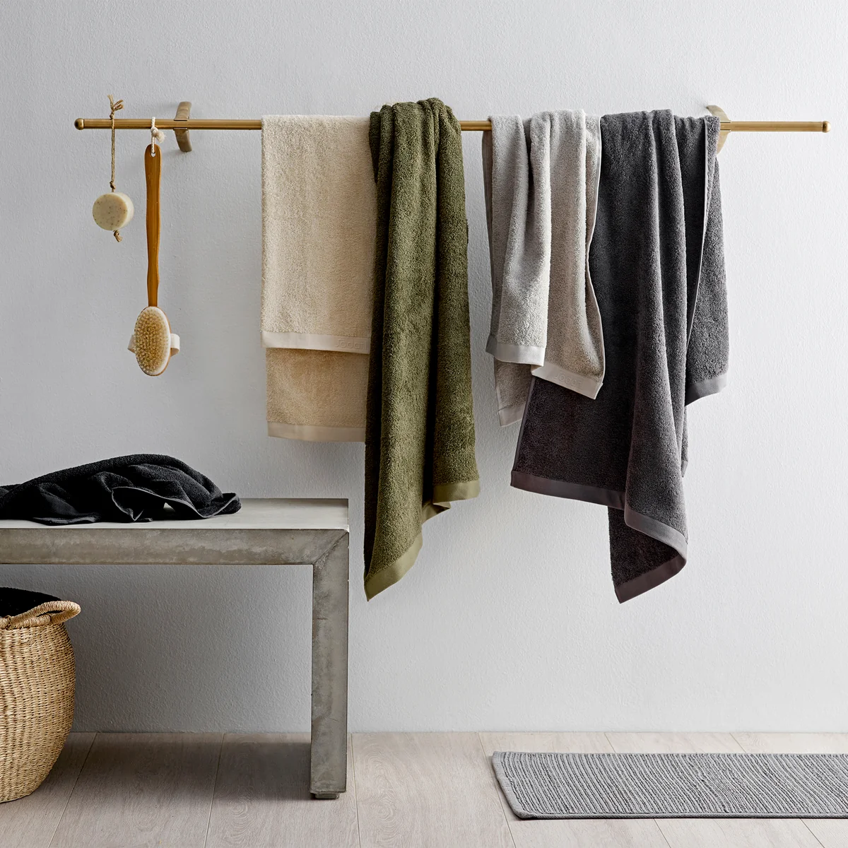 The different Comfort Towels from Södahl in the bathroom