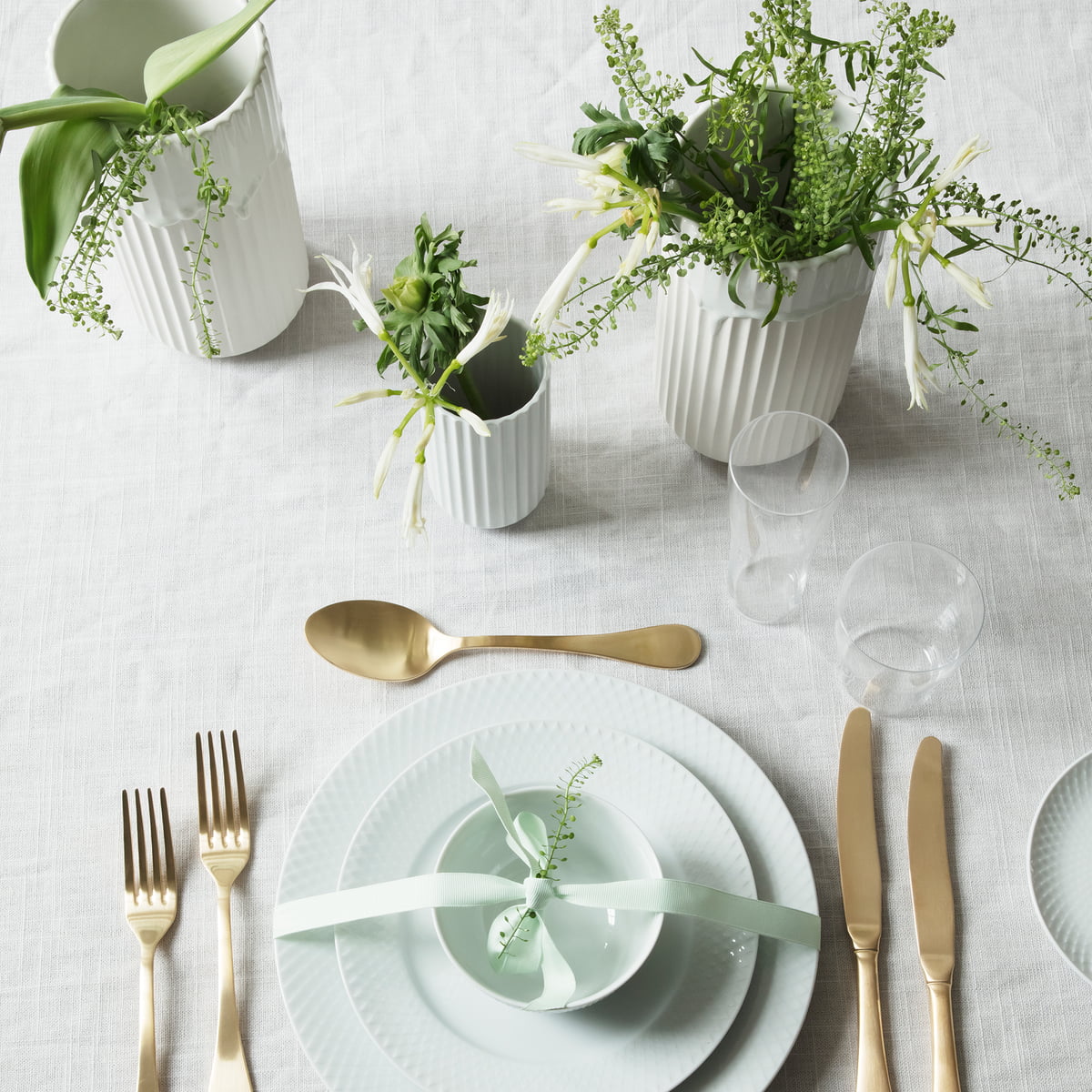 Lyngby Porcelain  Lyngby Vase ホワイト Buy the Lyngby Vase (white) in our shop