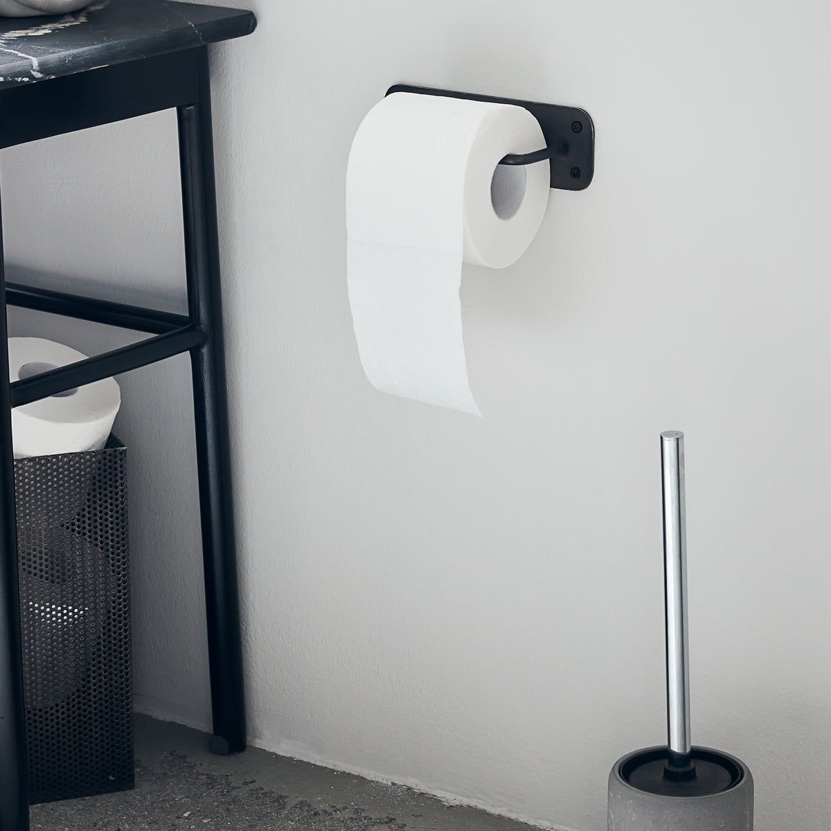 Frost - Quadra Toilet roll holder