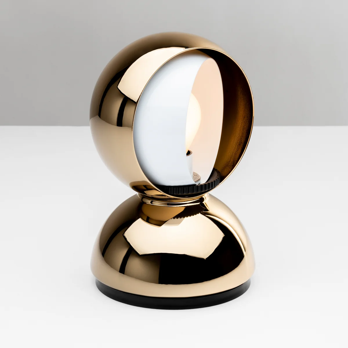 Mozach　Artemide社　ヴィンテージライトECLISSE Eclisse table or wall lamp by Vico Magistretti for Artemide