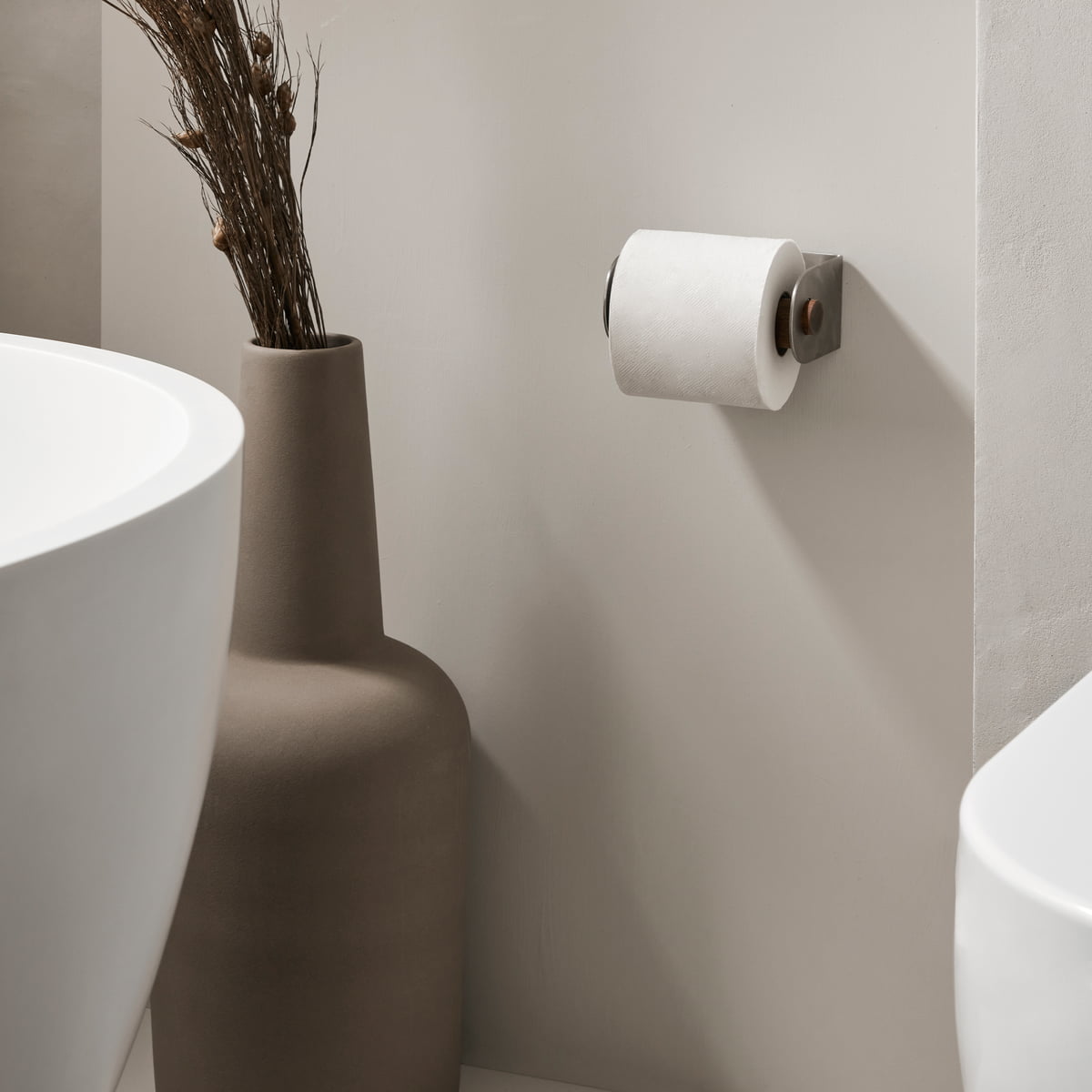 Luxe Matte Black Toilet Paper Holder