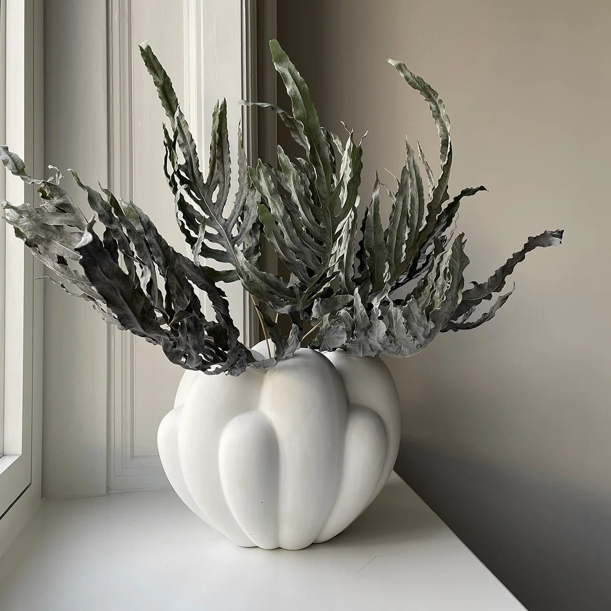 花瓶・フラワースタンド 101 COPENHAGEN Bloom Vase Mini Bone 101 Copenhagen - Bloom Vase | Connox