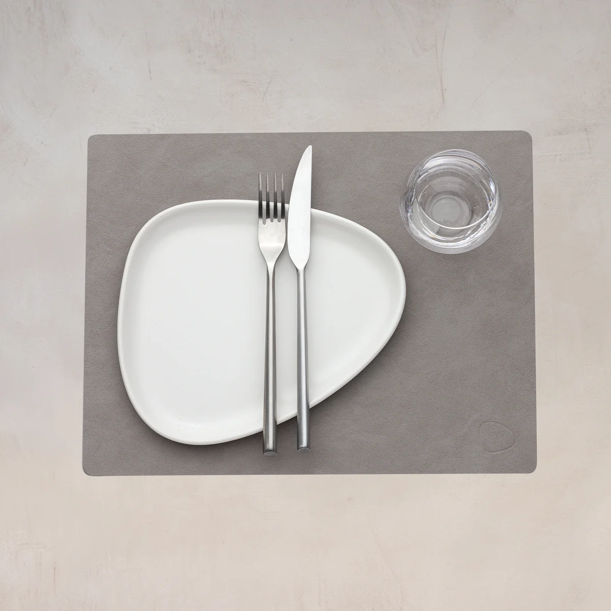 Placemat Square M from Lind DNA in the version Nupo light gray