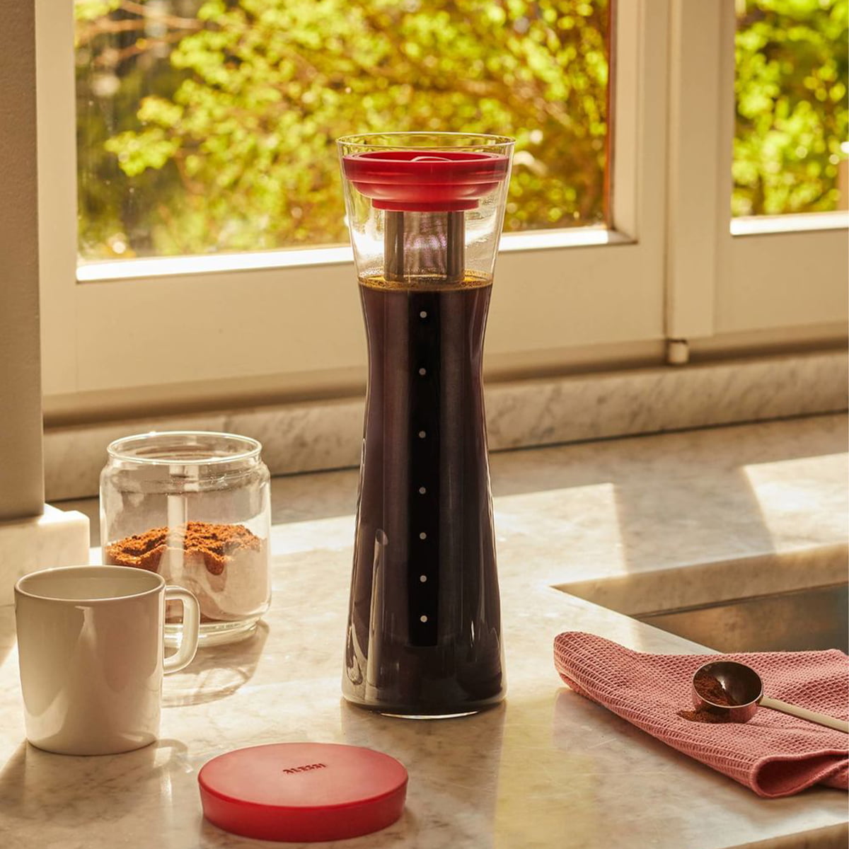 Hario Filter in Cold Brew Coffee Bottle – Object of Living