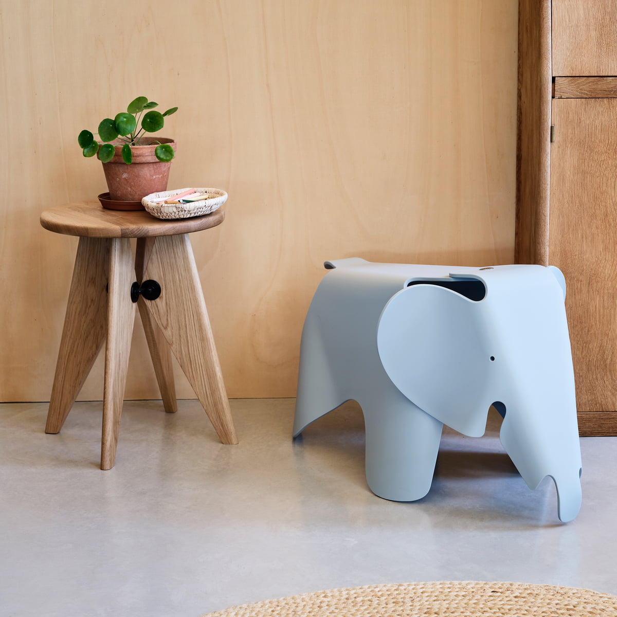ジャンプルーヴェVitra Tabouret Bois solvay スツール Tabouret Bois/Tabouret Solvay（ダブレ ボワ/ダブレ ソルベイ