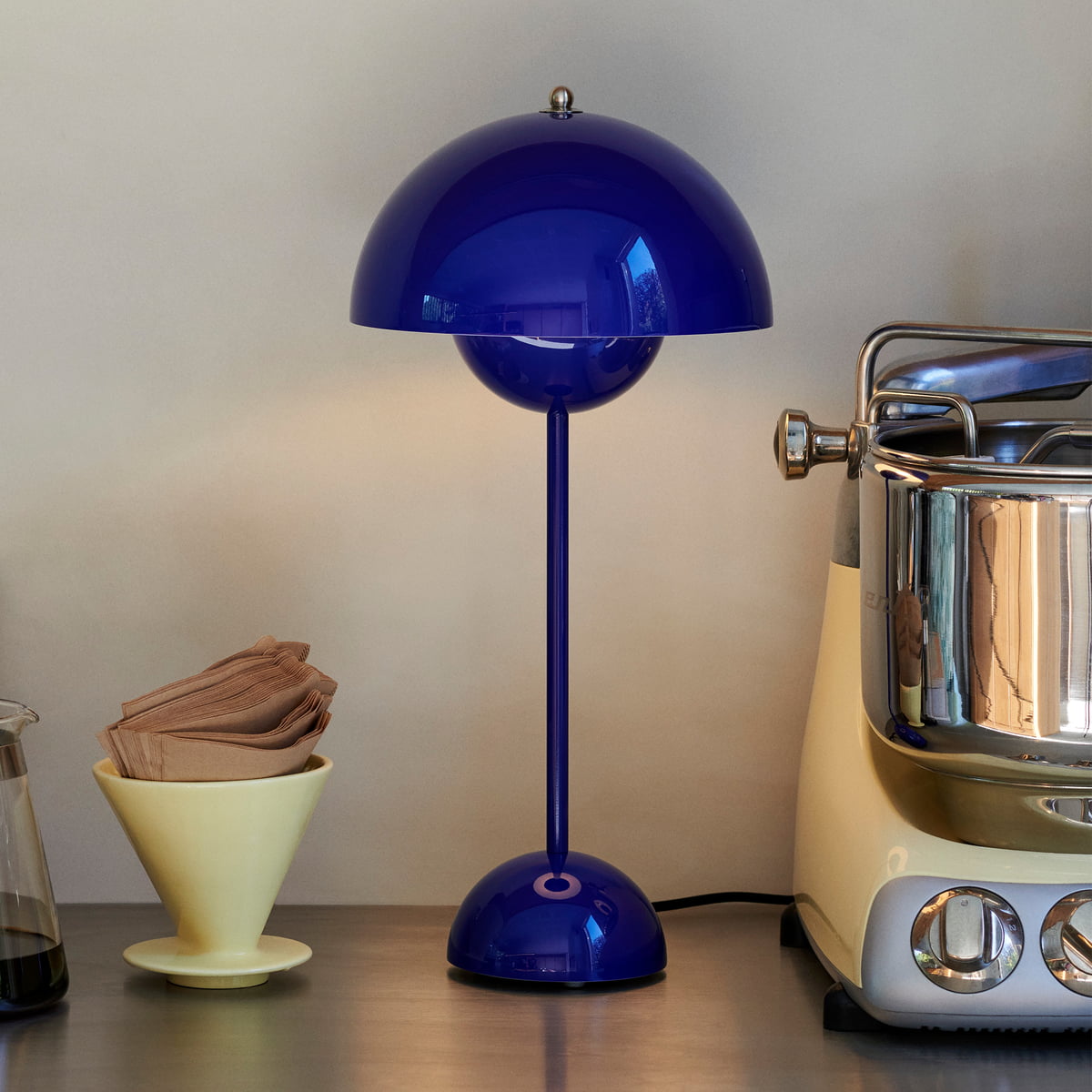 Smeg  Mini Electric Kettle, Pastel Blue – Plum's Cooking Company