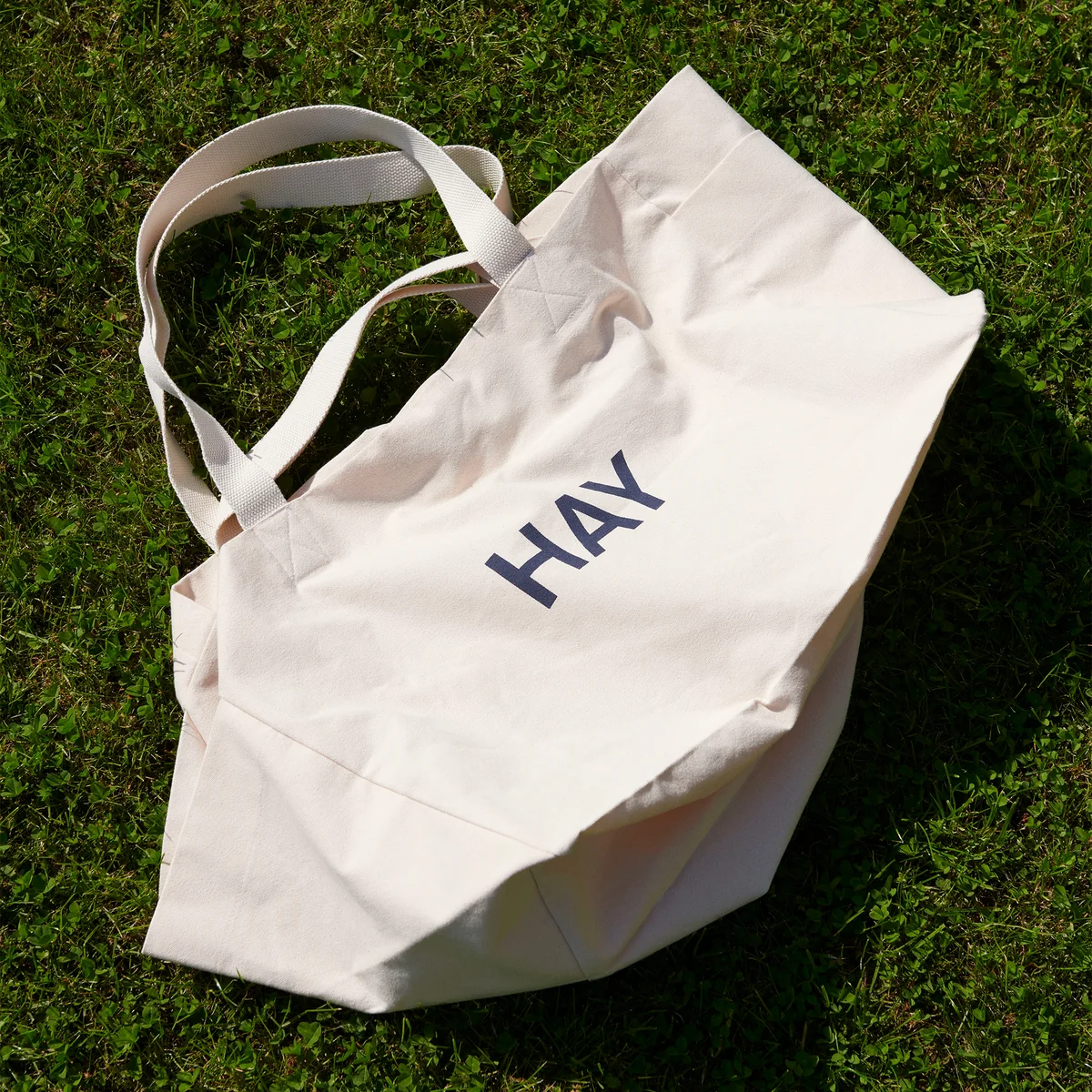 HAY WEEKEND BAG NO 2 トフィー HAY Weekend Bag No 2 in Olive HAY
